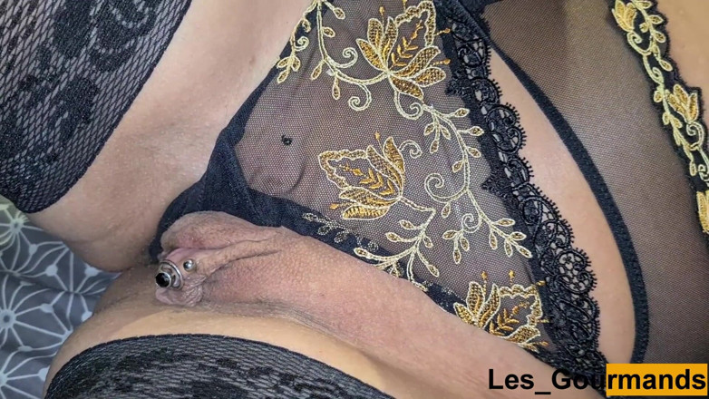 Les Gourmands: Corrida en la boca de una zorra en lencería muy...