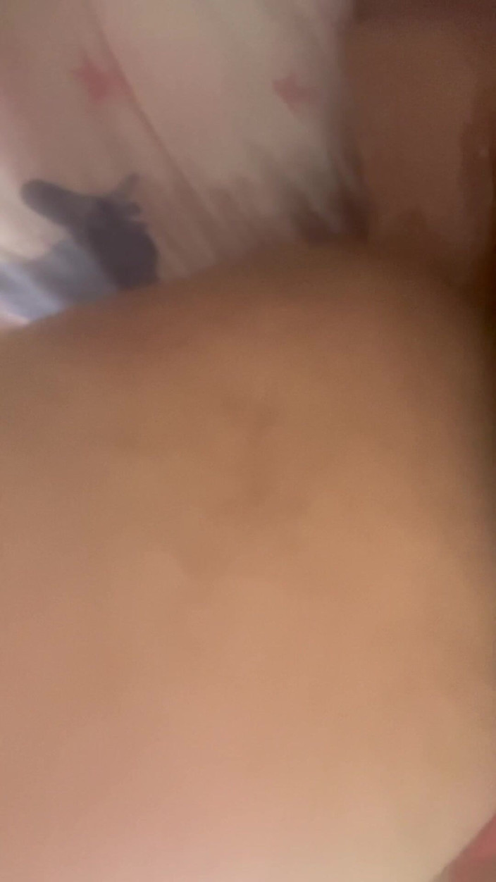 Kinky Sara: Досліджую себе