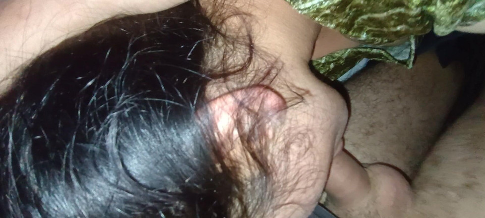 Ionut899: Nevlastní otec používá moje ústa a hrdlo, takže můžeš uvnitř mě