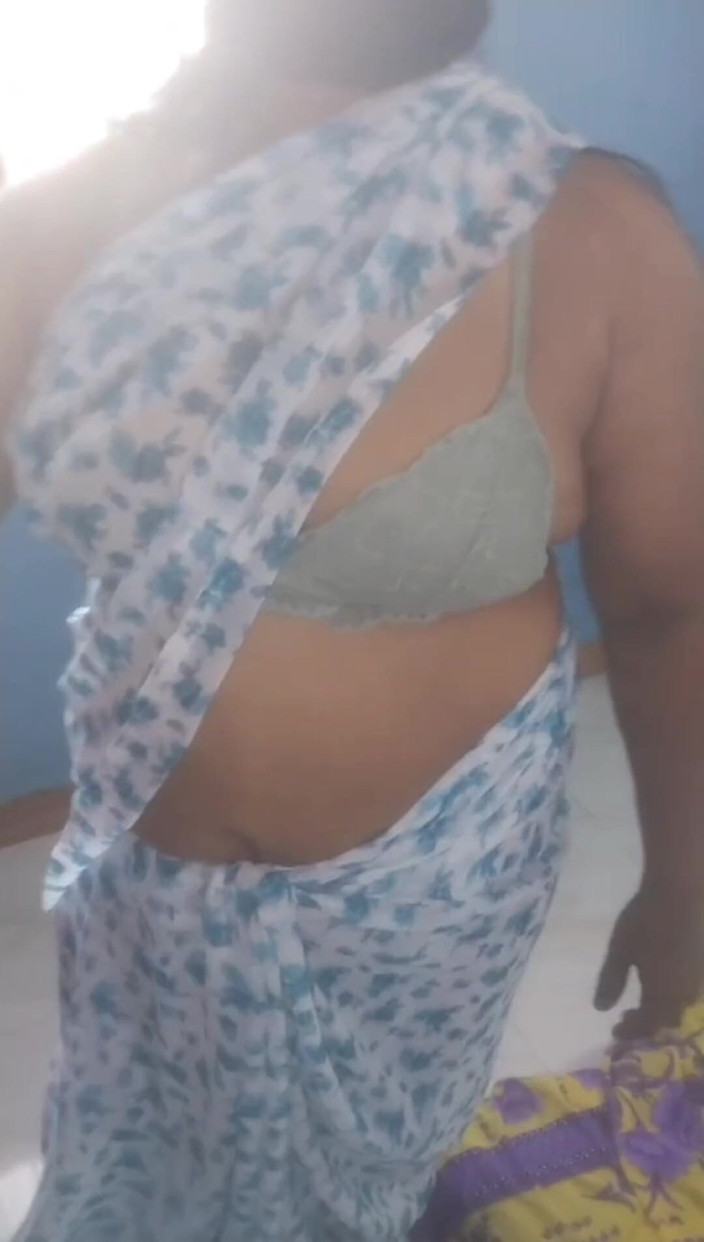 Tamil lesbian: Hot Talking Sex