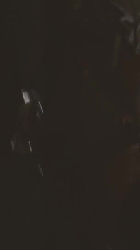 饥渴的亚马逊女郎场景-1_busty金发辣妹在群P吞精中吮吸鸡巴