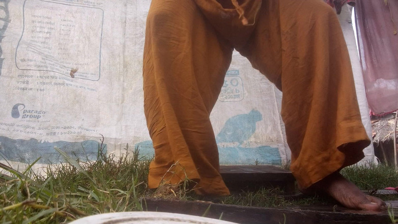 Sadia vabi: Açık havada Desi Duşu