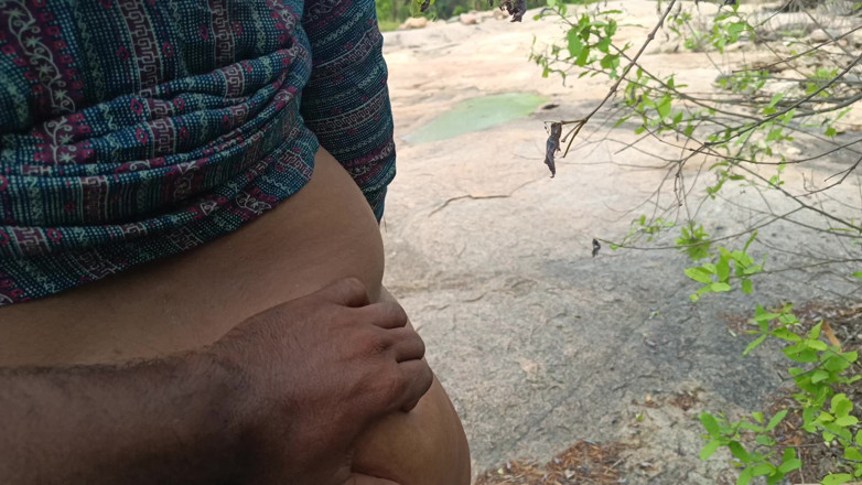 Magilmathi: Swipe Pussy White Cream