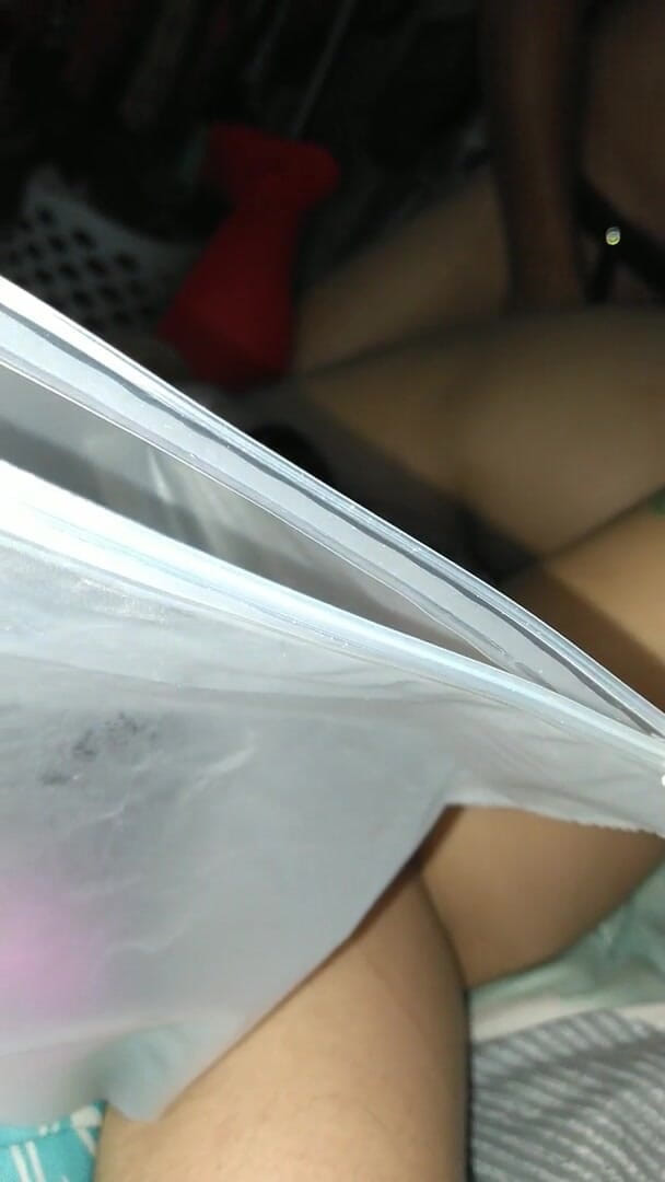 Boricouple: Toys in bed, butt plug in my girlfriend's ass, great...