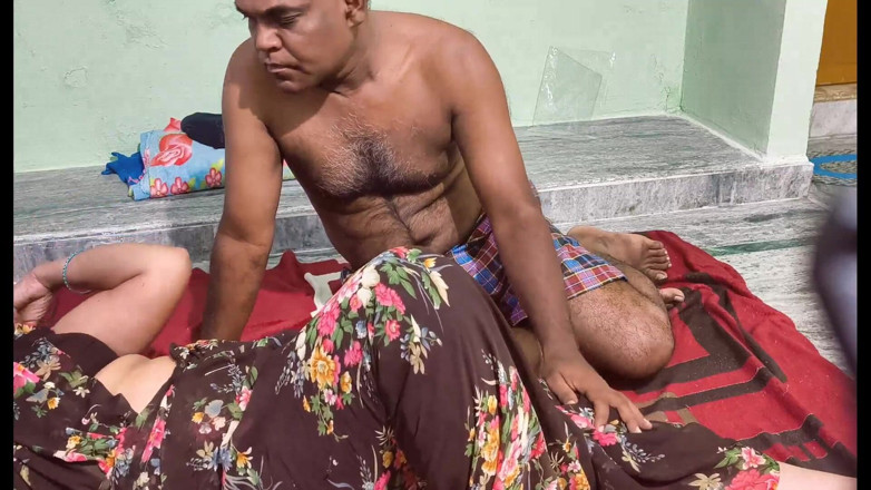 Sexy sindu: Isteri Saree India dikongkek keras