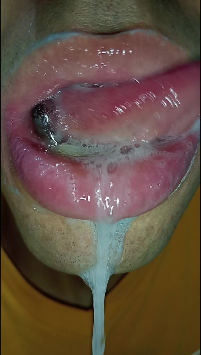 Rey rey: I Want Your Milk in My Mouth, Tongue, Long Tongue...