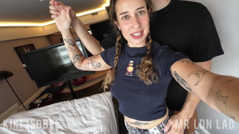 Kiki Isobel: Urlaub in Belgien wird zu gloryhole &amp; ficken