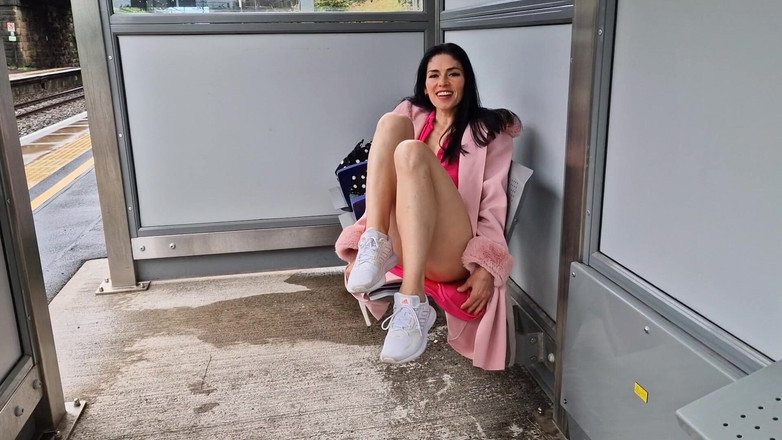 Nicky Brill: Naked, Gaping and Pissing