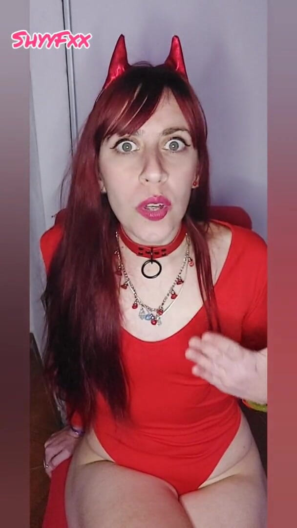 Tu Gauchita Argentina: Shyyfxx Caught Having Sex! My Most Embarrassing Experiences Ever Told!