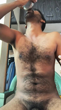 Onanerar och äter min egen sperma