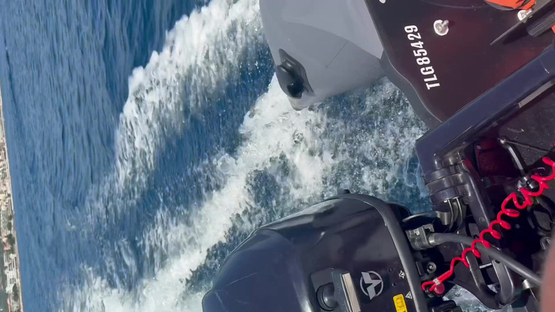 Line23: I and Suck in the Middle of the Sea