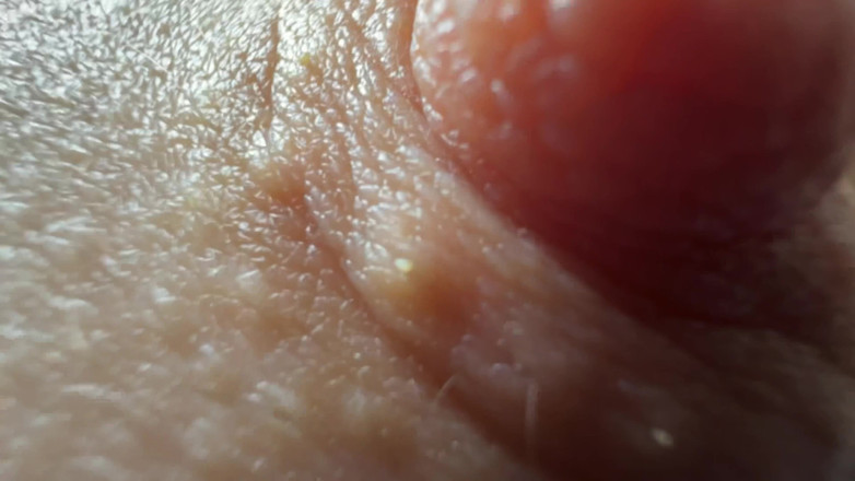 Skinny_lady69: Tôn thờ núm vú