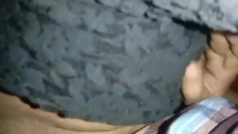 Sabina244: Nieuwe Desi Indische stiefzoon wordt geneukt door geile tante, strakke...