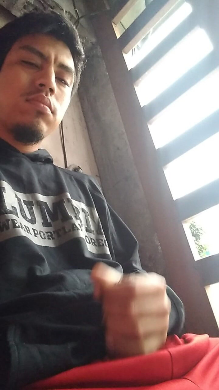 AlexAlejandro13: Gnugga under ackordet