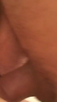 Zralá MILF dychtivě saje ptáka na gyno židli