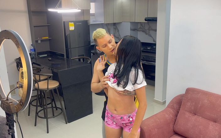 Sara Case: Moje malá nevlastní sestra chce být influencer a já nakonec...