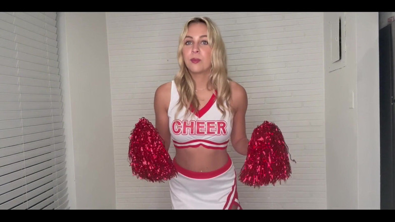 Tiffstreatsxoxo: La cheerleader monella ti prepote