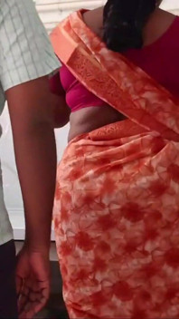 Seks abang ipar. Bhabhi Sedang Membersihkan Rumah