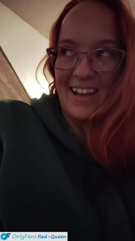 Cuckquean Selfie - 출생일 동안 남편을 따먹는 친구의 말을 참을성있게 듣기