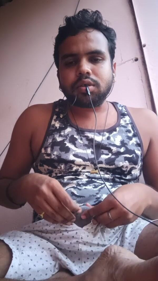 IsmaatDeva: gre andarviyar men aur is duble land men saphed shots...
