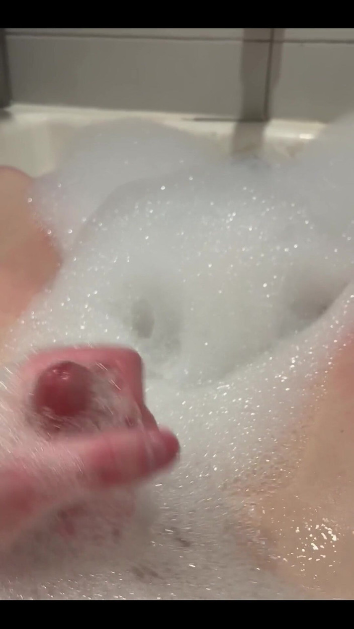 Kapri Sun: I Love Taking Bubble Baths