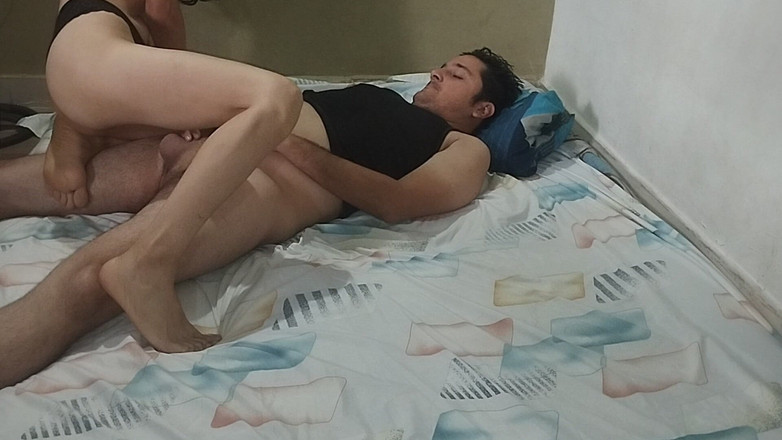 Mr_jhovin: Une Fille De Tinder Chevauche Ma Bite Sans Préservatif