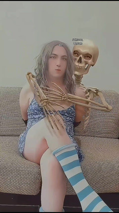 Kitty_Cross: Sultry Sensation: Zanurz się w kompilacji szortów Crossdresser Kitty