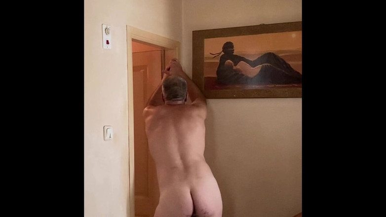Alex Art: Dansar med min röv