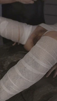 Volle bandage-mumifizierung. Braunes lärm. Wartenberg Protokoll