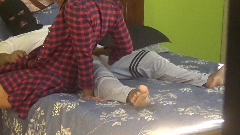 Hope Love: Njuter av sex med min styvsyster