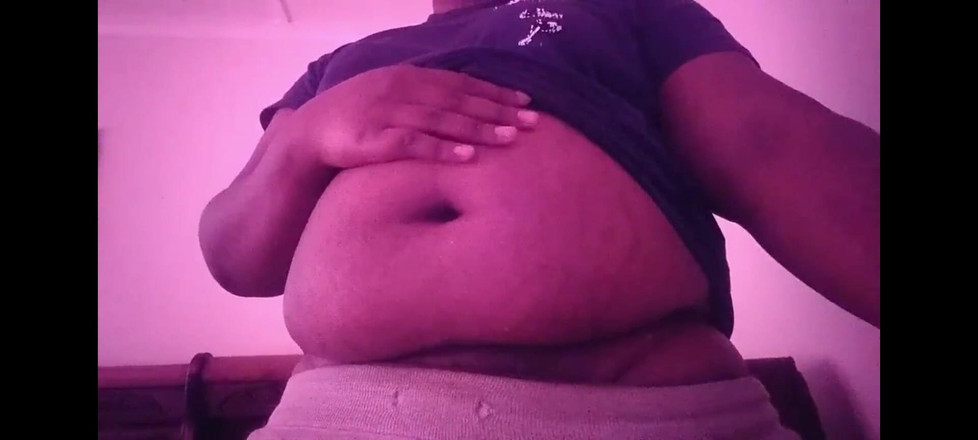 Eleasihle Esma: 트랜스젠더 비 핑크 모음집