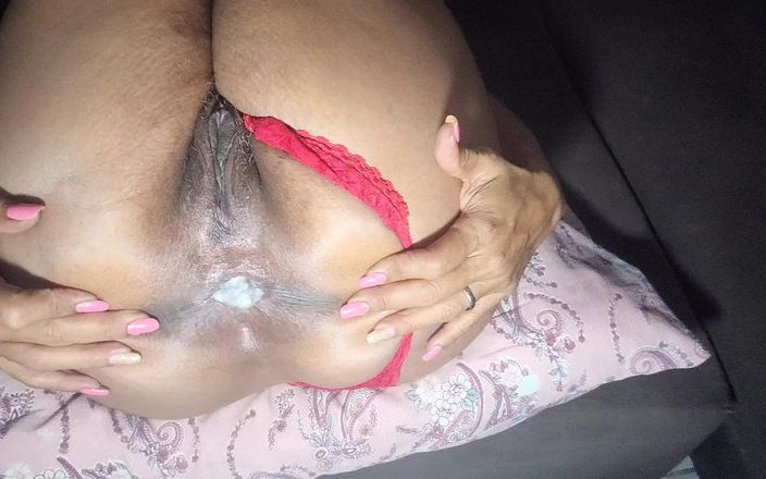 anal_queen_amateur: Děrování zadku staré manželky