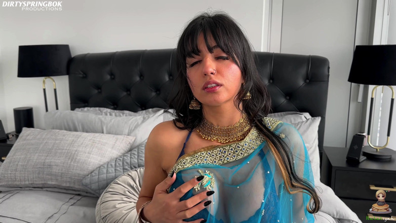 Aaliyah Yasin: Pakistani Bhabi Aaliyah Yasin Fucks Her Pussy Whilst Speaking Urdu