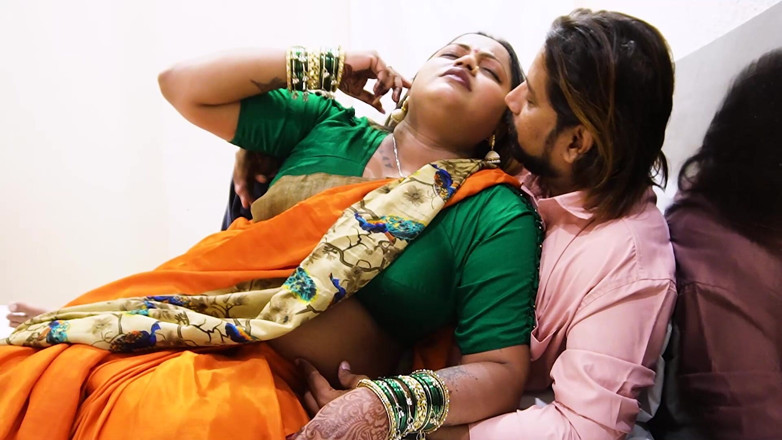 Xtramood: Hubungan Ekstra Dengan Bhabi Seksi, Bhabi Seksi Desi India Berkongkek...