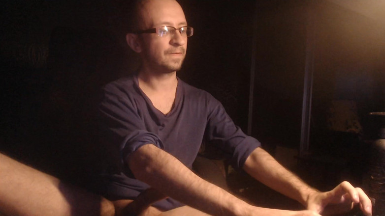 Alex Metallov: Pria lucu terangsang mengocok kontol besar di webcam