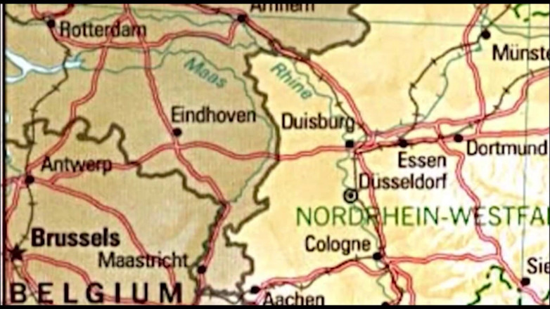 Deutschland porn: 遠く離れたカップルがお互いを探し合っている