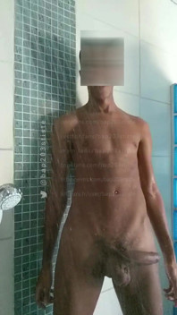 Slow Motion in the Shower.