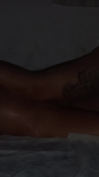 O que realmente acontece durante uma massagem nuru.