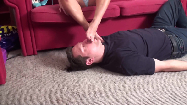 Foot Girls: Foot worship 151 drilling toes