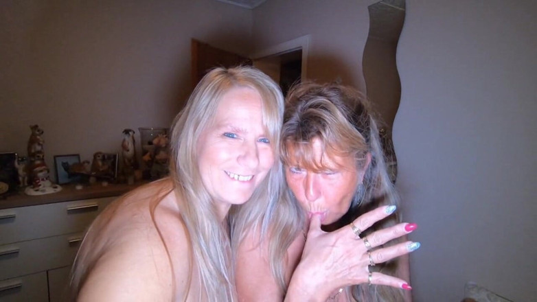 SweetSusi: Anita vysype pytel