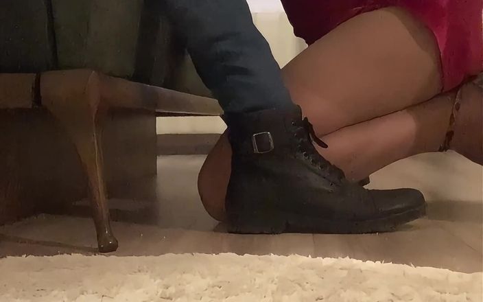 cd_aysemmm: Я помогала своему пасыну с его уроками. Я не знаю, почему мы сделали что-то вроде этого. Мне так жаль.