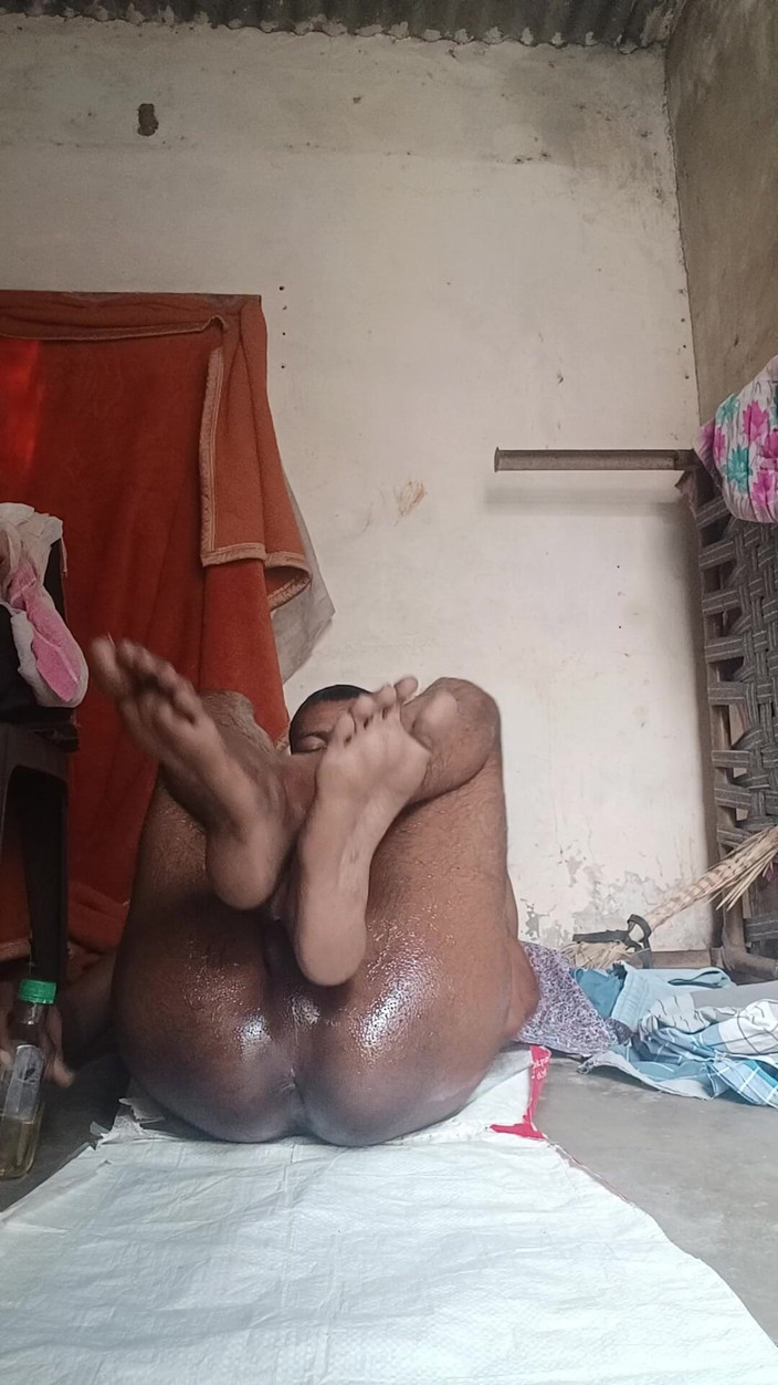 Arvind6355: Masaż olejkiem do całego ciała w domu