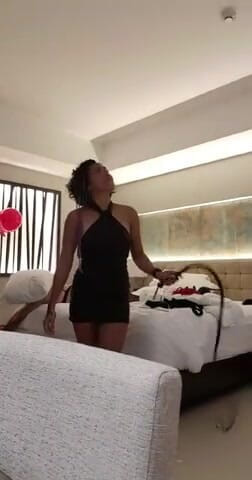 DominaFireOfficial: Sesi femdom sebenar dengan perempuan simpanan DominaFire bahagian 1