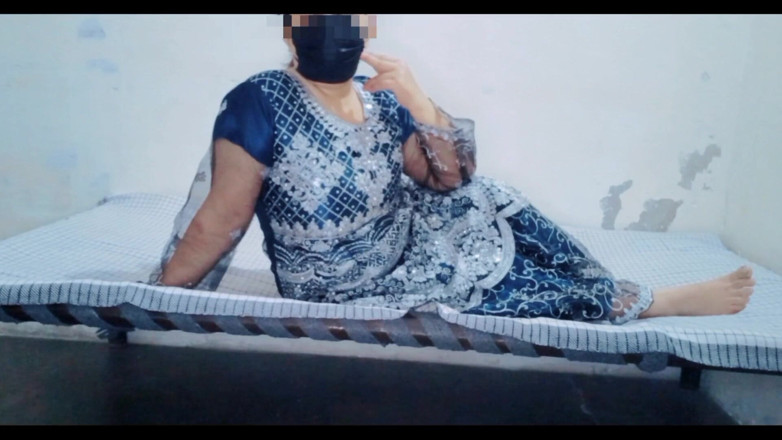 Silent boy: Milfy follando por el culo más grande bhabi anal increíble...