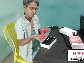 Swingersamateur40: Ich masturbiere mit meinen neuen spielsachen und mein stiefsohn beobachtet...