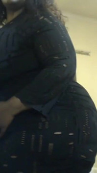La milf ebano geme fetish e stuzzica il vibratore
