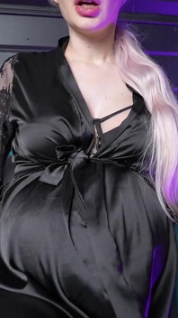 Giantess Your Nanny Gets You Inside and Looks Like Pregnant