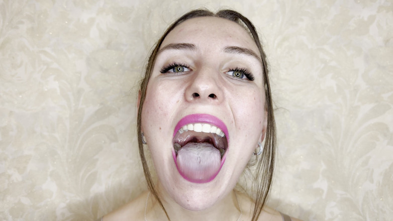 Hottie goddess: Natürlicher Mundzustand: Halsansicht