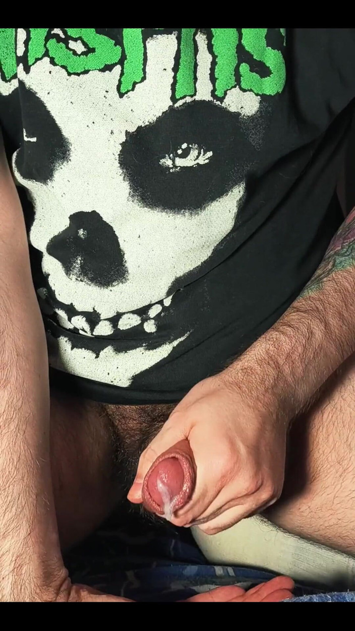 NaturalBornSinner: Smoking and Stroking