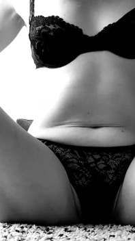 Stepsister Is Alone and Plays with Herself & Touching Her Pussy